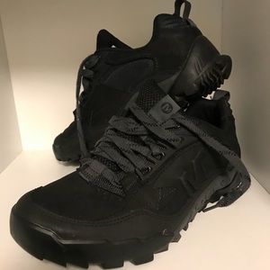 Men’s Merrell Annex Trak Low 9.5 shoe in Black